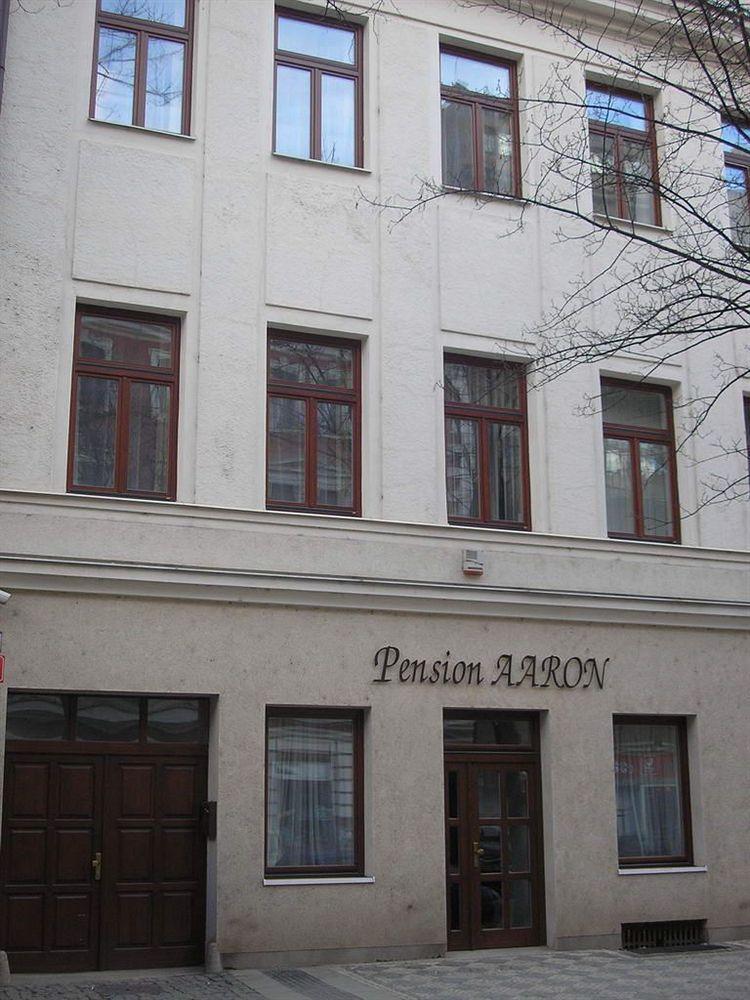 Aaron Hotel Prága Kültér fotó